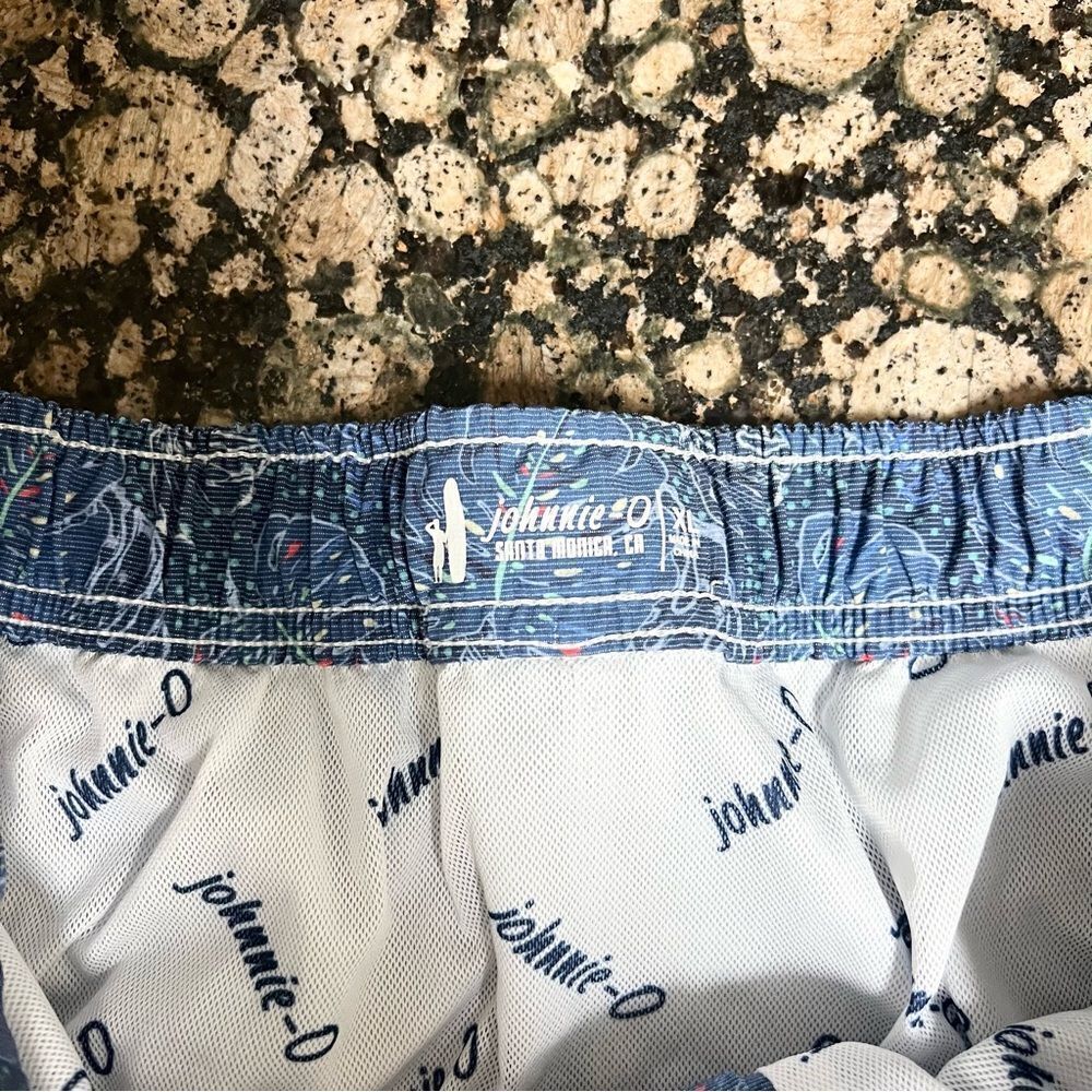 Johnnie O Swim Trunks Mens Size XL Beach Lined Blue Leaf Print Swim - Picture 5 of 7
